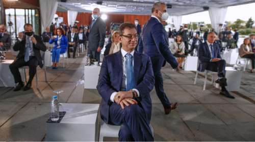 Εγκαίνια Pfizer - Συγκίνηση Μπουρλά για τη Θεσσαλονίκη: &quot;Είμαι γεμάτος αναμνήσεις από την πόλη&quot;