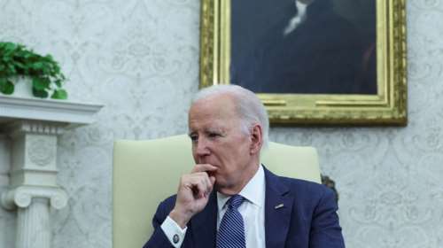 ΗΠΑ: Ο Μπάιντεν εύχεται &quot;καλή επιτυχία&quot; στην ουκρανική αντεπίθεση... σταυρώνοντας τα δάχτυλά του