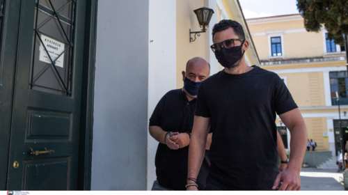 Αυτός είναι ο 48χρονος που επιχείρησε να αρπάξει την 13χρονη από δρόμο της Ραφήνας [εικόνες]