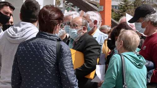 &quot;Πανικός&quot; για τα εμβόλια: Ρεκόρ ραντεβού και στoυς 40 - 44 - Πότε ανοίγει η πλατφόρμα για τους άνω των 18