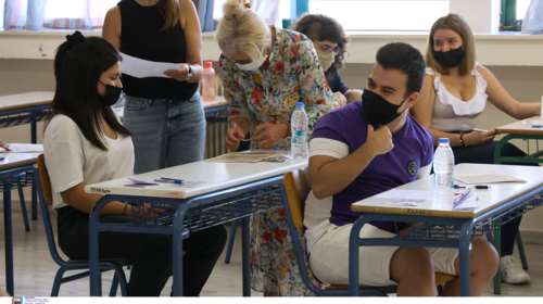 Σχολεία: Στο 30% ο εμβολιασμός των μαθητών στο Λύκειο  – Κεραμέως για αρνητές: Θα προστατεύσουμε τους εκπαιδευτικούς