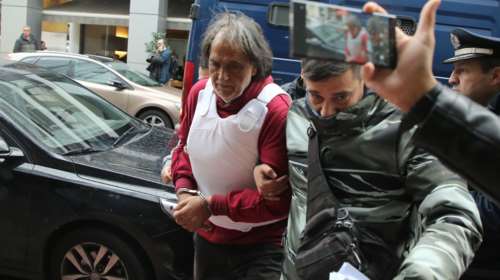 Στα δικαστήρια με αλεξίσφαιρο ο 71χρονος δολοφόνος της Γεωργίας στη Σαλαμίνα [εικόνες]