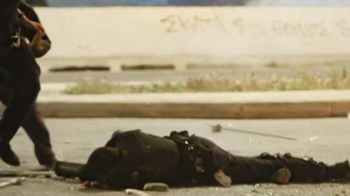 Νέα Σμύρνη: &quot;Ορμάτε ρε - Ξεβρακώστε τον&quot; -  Διάλογοι-σοκ πριν και μετά την επίθεση στον αστυνομικό