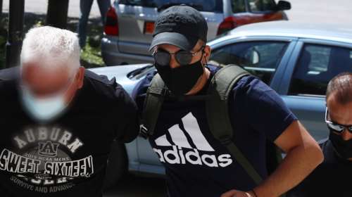 Ηλιούπολη: &quot;Έκανα τον βλάκα, για να μην τη χτυπήσω&quot; υποστηρίζει ο πατέρας της 19χρονης