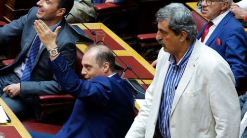 Ο Βελόπουλος στηρίζει Πολάκη για την επίθεση στην Πετρούλια - "Μαζί οι αριστεροί και οι ακροδεξιοί εκφραστές της χυδαιότητας"