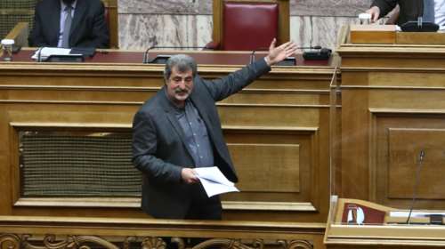 Κύμα συμπαράστασης υπέρ του Πολάκη στο Twitter: &quot;Είμαστε με τον Παυλάρα&quot;