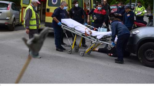 Τροχαίο στη λεωφόρο Αθηνών: Εμπλέκεται στρατιωτικό όχημα - Ένας τραυματίας