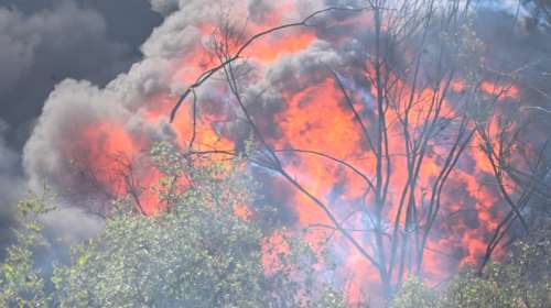 Φωτιές: Η χώρα απέναντι στο εφιαλτικό &quot;τρίγωνο του διαβόλου&quot; - Ποιές περιοχές επλήγησαν περισσότερο