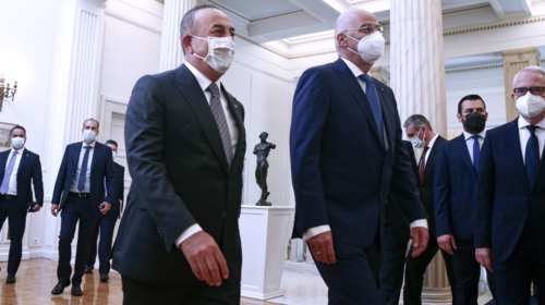 Επικοινωνία Τσαβούσογλου με Δένδια λόγω κορονοϊού: Τα &quot;περαστικά&quot; στον Έλληνα ΥΠΕΞ από τον Τούρκο ομόλογό του