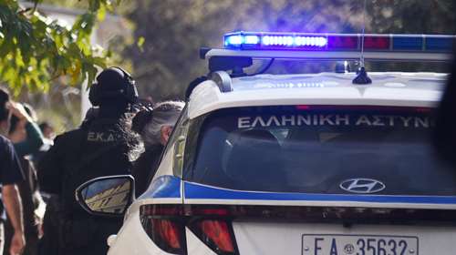 Μεσσηνία: Συνελήφθη ο 61χρονος για τη δολοφονία των γονιών του - Βρέθηκε στο σπίτι του το φονικό όπλο