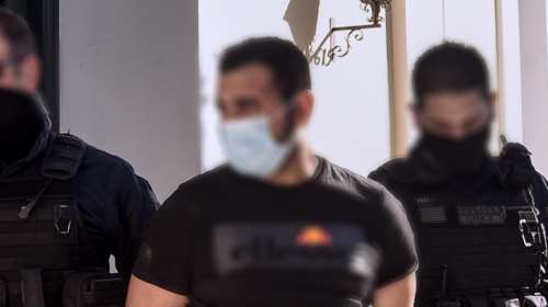 Άγιος Παντελεήμονας: Διάλογοι-σοκ του Αιγύπτιου με τους αστυνομικούς - &quot;Όταν με δείτε να κρατάω το κομμένο κεφάλι της...&quot; [Βίντεο]