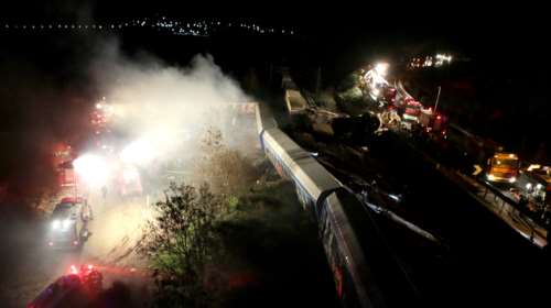 Τέμπη: Νέα συμπληρωματική έκθεση Κοκοτσάκη - &quot;Ο θάνατος πολλών διασωθέντων οφείλεται σε εύφλεκτα καύσιμα υλικά&quot;