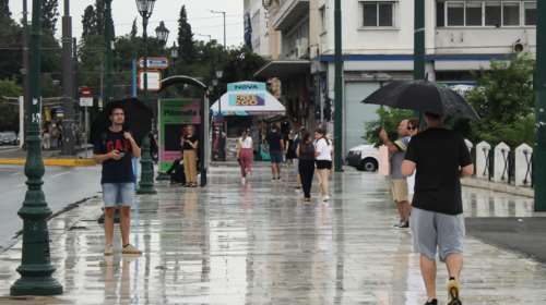 Καιρός: Ζέστη και άστατο το σκηνικό σήμερα - Πού θα σημειωθούν καταιγίδες