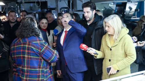 Αυτοψία Γεωργιάδη στην Βαρβάκειο Αγορά με τσίπουρο και θαλασσινά: Μειωμένες οι τιμές σε σχέση με πέρυσι