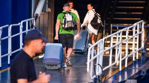 Δεκαπενταύγουστος: Xωρίς ιδιαίτερα προβλήματα η έξοδος των εκδρομέων από τα λιμάνια της Αττικής [εικόνες - βίντεο]