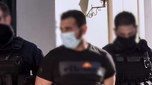 Άγιος Παντελεήμονας: Προκαλεί στην απολογία του ο Αιγύπτιος - &quot;Την έδειρα γιατί βγήκε μόνη της την Παραμονή της Πρωτοχρονιάς&quot; [Βίντεο]