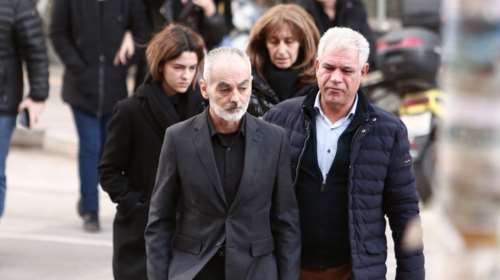 Δολοφονία Άλκη: &quot;Ήταν προσχεδιασμένη η δολοφονία, είχαν μαχαίρια ειδικά για ξεκοίλιασμα&quot;, λέει ο πατέρας του
