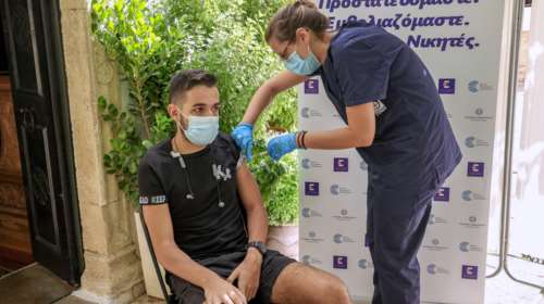 Μανωλόπουλος: &quot;Η τρίτη δόση ίσως να είναι η οριστική&quot; - Τι λέει για το τρίμηνο