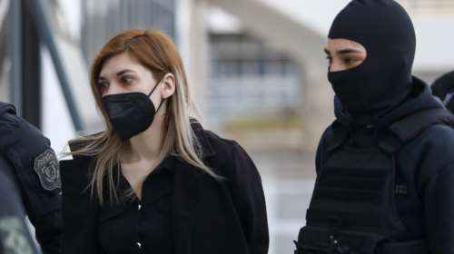 Η Ρούλα Πισπιρίγκου απολογείται για τους θανάτους Μαλένας και Ιριδας - Το μεσημέρι η δίκη για τη Τζωρτζίνα