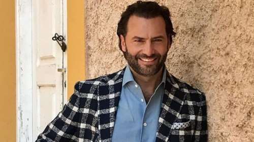 Παναγιώτης Μπουγιούρης: Η αποκάλυψη για το πιο ακραίο περιστατικό με θαυμάστριά του [βίντεο]