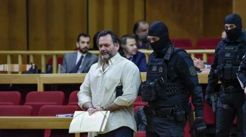 Δίκη Χρυσής Αυγής: &quot;Ο Ρουπακιάς ήρθε για να μαχαιρώσει και να φύγει&quot; - Καταθέτει ο στενός φίλος του Παύλου Φύσσα