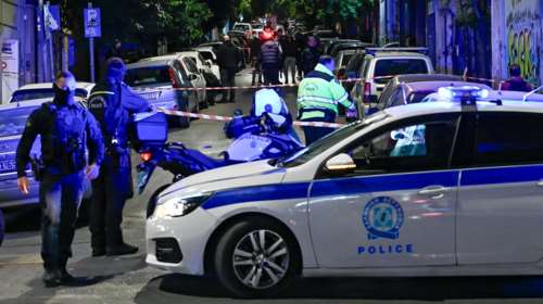 Ντοκουμέντο από την εκτέλεση στην Κυψέλη: Οι τελευταίες στιγμές του 39χρονου και οι κουκουλοφόροι που τρέχουν