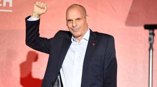 Γιάνης Βαρουφάκης: Η αστυνομία στέλνει στον εισαγγελέα το βίντεο που λέει ότι πήρε ναρκωτικά [βίντεο]