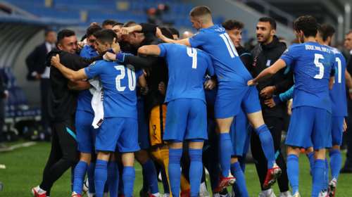 Προκριματικά Μουντιάλ: Ζωντανή η Εθνική - 2-0 στη Γεωργία και πάει για &quot;τελικό&quot; με τη Σουηδία [Βίντεο]