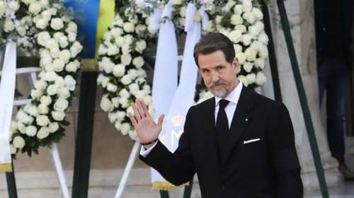 Τέως βασιλιάς: O Παύλος σκέφτεται να εγκατασταθεί μόνιμα στην Ελλάδα μετά τον θάνατο του πατέρα του