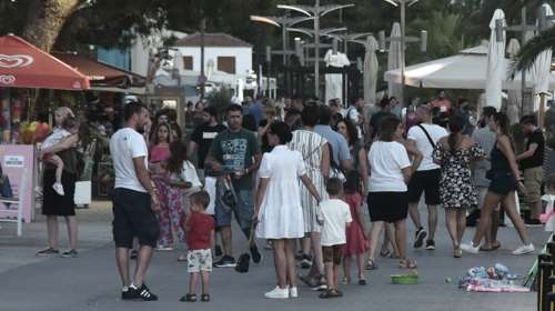 Κορονοϊός: 2.972 νέα κρούσματα σήμερα - 3 θάνατοι και 125 διασωληνωμένοι