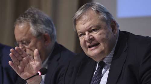 Άρθρο Ευάγγελου Βενιζέλου στην "Αυγή" υπέρ του γάμου των ομόφυλων ζευγαριών - Τι λέει για την τεκνοθεσία