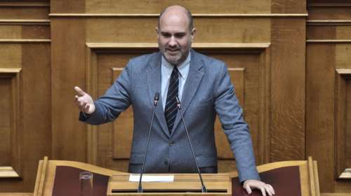 Ο Μαρκόπουλος αρνείται ότι απείλησε τον καθηγητή με τη φράση &quot;θα σε τελειώσω&quot; - Καταγγέλει επίθεση από &quot;κυρίαρχα κέντρα&quot;