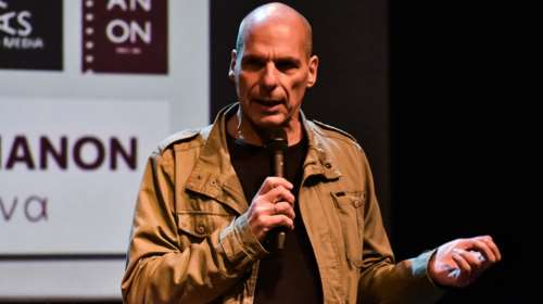 Συνελήφθη 19χρονος για την επίθεση κατά του Γιάνη Βαρουφάκη