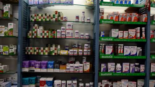 Πλεύρης: Αυξήσεις θα υπάρχουν μόνο σε φτηνά φάρμακα των 1-2 ευρώ - Γενόσημα και εισαγωγές εξασφαλίζουν επάρκεια