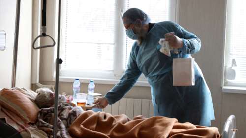 Βουλγαρία: Η χώρα με τους περισσότερους αρνητές εμβολίου στην ΕΕ αντιμετωπίζει το χειρότερο κύμα θανάτων