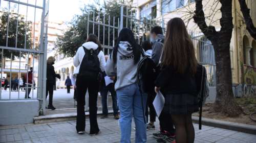 Καταγγελία για βουλευτή της ΝΔ: Απείλησε καθηγητή ιδιωτικού σχολείου λόγω χαμηλών βαθμών του γιου του - &quot;Θα σε τελειώσω&quot;