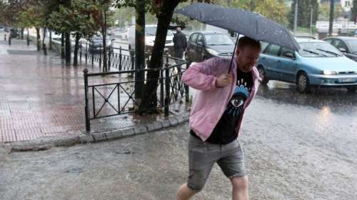 Ραγδαία επιδείνωση του καιρού: Βροχές, χαλάζι και πτώση της θερμοκρασίας - Κίνδυνος και για φωτιές [Εικόνες]