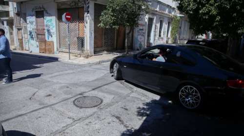 Μυστήριο με τον θάνατο 50χρονου στο Γκάζι: Πτώση ή συμπλοκή; - Τι ερευνούν οι αρχές