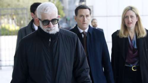 Δίκη Φιλιππίδη: Αντιδράσεις με τις προκλητικές ερωτήσεις του εισαγγελέα - Τα &quot;τάνγκα εσώρουχα&quot;, ο &quot;μάγκας άντρας&quot; και &quot;πώς προκαλείται η στύση&quot;