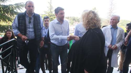 Ανδρουλάκης: Πόσο κοστίζει όταν ο Μητσοτάκης διορίζει κολλητούς και αποτυχημένους βουλευτές σε νοσοκομεία;