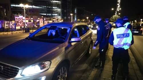 Σαρωτικοί έλεγχοι αλκοτέστ στους δρόμους ενόψει εορτών – Μπλόκα της Τροχαίας σε κεντρικές αρτηρίες της Αττικής