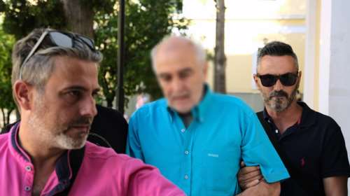 Προφυλακιστέος ο παρουσιαστής που κατηγορείται για πορνογραφία ανηλίκων [εικόνες]