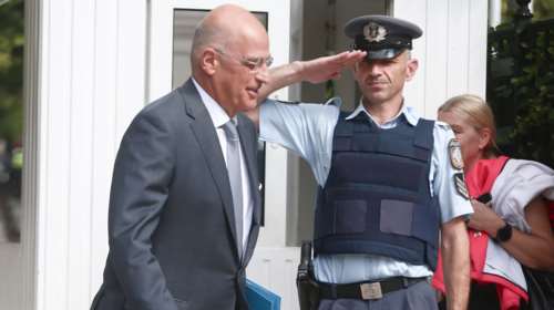 Στο Κίεβο μεταβαίνει ο Νίκος Δένδιας - Μετά τους ρωσικούς βομβαρδισμούς