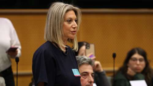 Καρυστιανού σε εκδήλωση για τα Τέμπη: Δεν ήξερα πως της κληρονόμησα κυβερνώντες που ήταν σε θέση να την κάψουν ζωντανή