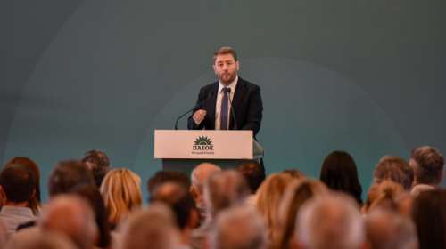 ΠΑΣΟΚ για Βορίδη και Τσακλόγλου: Αλαζονεία και έπαρση, η δεύτερη φύση των υπουργών της ΝΔ