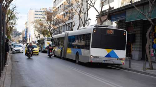 Στάσεις εργασίας σε λεωφορεία και τρόλεϊ την Πρωτομαγιά - Ποιες ώρες θα κινηθούν