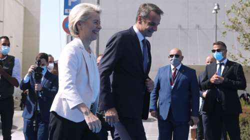 Αναβλήθηκε το δείπνο Μητσοτάκη με την Ούρσουλα φον ντερ Λάιεν - Ο λόγος της ακύρωσης