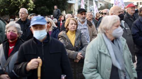 Ποιες ενισχύσεις θα δουν οι συνταξιούχοι μέχρι τα τέλη Μαρτίου - Επίδομα προσωπικής διαφοράς και επικουρικές