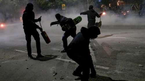 Θεσσαλονίκη: Έξι συλλήψεις για τα επεισόδια στην πορεία του Πολυτεχνείου - Οι τρεις ανήλικοι