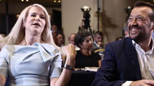 Εξαλλη η Τζάκρη: Μου κλείνουν και το μικρόφωνο όταν μιλάω στην ΠΓ - Όποιος είναι με τον Κασσελάκη τιμωρείται